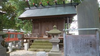 お国のために亡くなられた御霊をお祀りしている