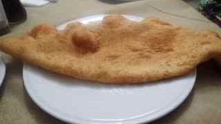 フライドピッツァが美味しいです！