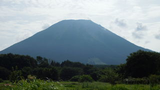 小ぶりの富士山
