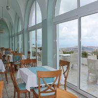 朝食がいただけるロビー階のテラス席