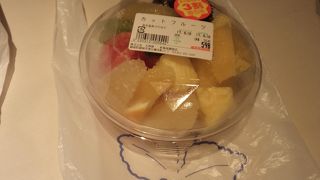 静岡駅前で便利。　デパ地下グルメはそこまで充実していない・・・