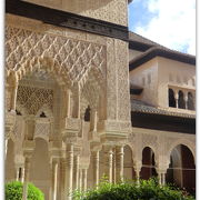 イスラム建築の最高傑作