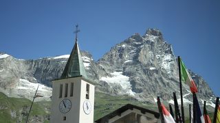 アルプスの麓の町チェルヴィニア