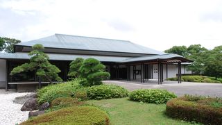 建物は立派なものができたけれど。。。