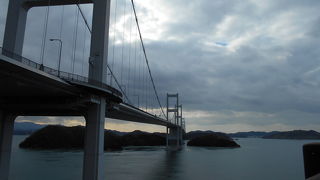 是非歩いて渡ってみてください