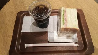 千葉駅構内にあるコーヒー屋さん
