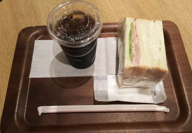 千葉駅構内にあるコーヒー屋さん