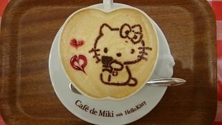 カフェ ド ミキ ウィズ ハローキティ ダイバーシティ店