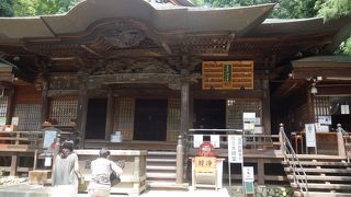 本堂と並んで存在感が有りました