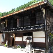 180年ほど前に建てられました