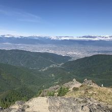 王ケ鼻から麓を見下ろす