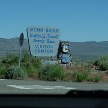 395号線沿いのリーバイニングの町近くにあります。