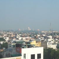 部屋から見たタージマハル