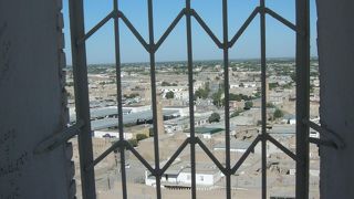 ヒヴァで一番高いミナレットに登りました。