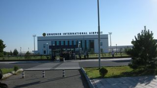 空港内は撮影禁止です。