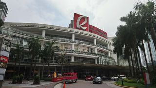 何でもそろう大型モール