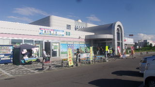 混雑時は化石や鉄道関連の展示コーナーが空いていてお勧めです