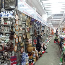 バッチャン焼きを置くお店も何店舗かあります