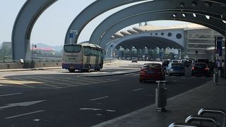 変わりなく、喫煙所なし！