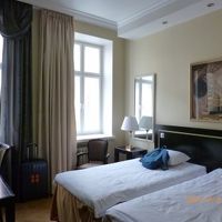 ベッドルームは１８㎡位。バスルームは別で。