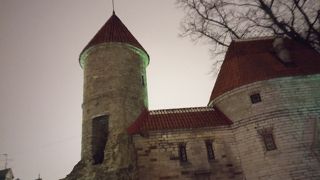 東口と考えられます