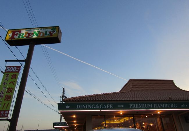 ディナーのセットメニューがお得でした