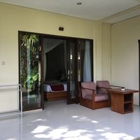 庭に面したところから直接出入りします