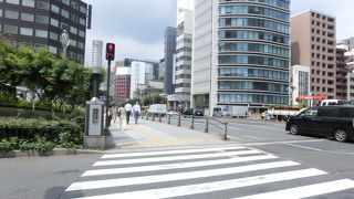 かつては下を川が流れていた