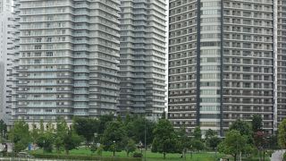 高層マンション群のオアシス