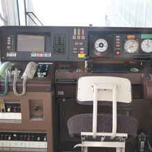 大阪モノレール運転席