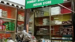 ワローロット市場内のインド人経営のお店　場所わかりにくい～