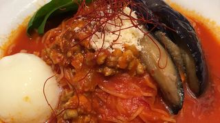 夏は爽やかにピリ辛の冷麺