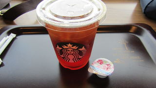 大きなお店です