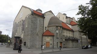 石造りの趣きのある建物