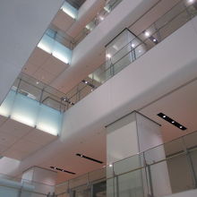 吹き抜けのいい感じです