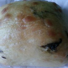 もっちりとこうばしいパン。