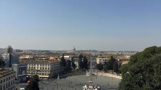 高台からローマが見渡せる