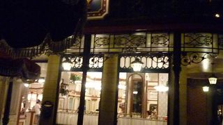 ディズニーでも美味しいワッフル