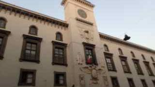 スパッカ・ナポリの東側にあります