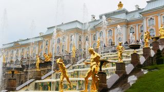 美しい噴水だらけの庭園って他に有ったっけ？