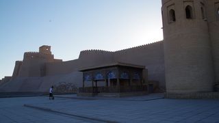 メドレセ、ミナル、モスク見所たくさん