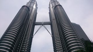 ライトアップ華やか