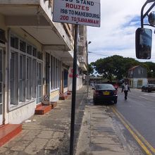 マエブール行きエクスプレスバス乗り場