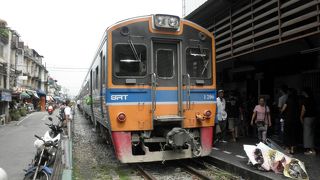 往復２０パーツのローカル線の旅は如何ですか。