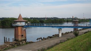 江戸川のおすすめは、取水塔