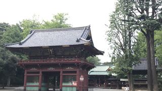 人が少なく、ゆっくりできます／根津神社
