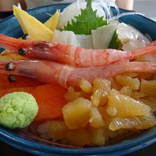 海鮮丼