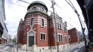 本願寺所有のレンガ造りの建物