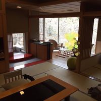 自然を望める開放感のあるお部屋です。