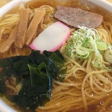 氷がなければ普通のラーメンと見間違う